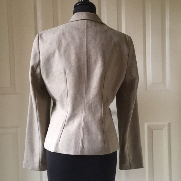 Double Breasted Tweed Blazer with zipper pockets - Picture 3 of 5